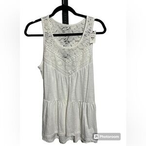 NWT Express White Top Sz Med